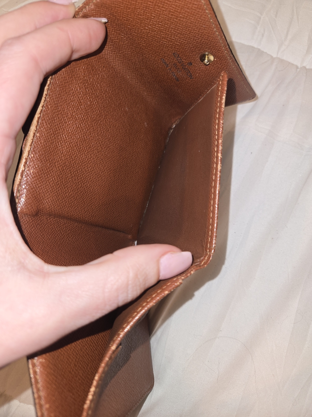 LOUIS VUITtON Brown Monogram Compact Wallet - Picture 4 of 12